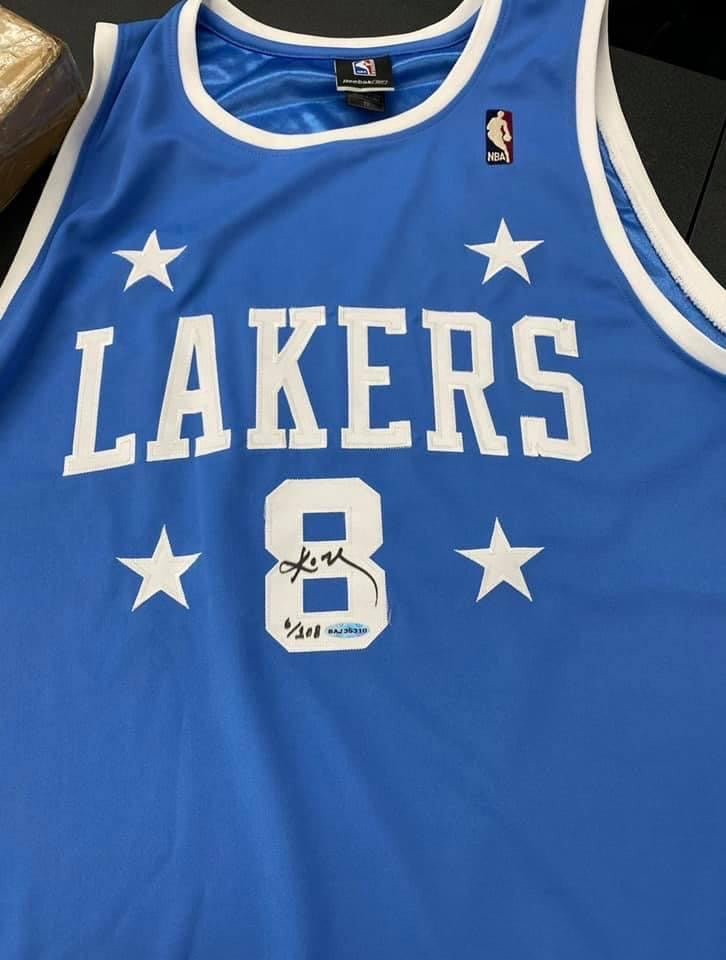 KOBE BRYANT Signed Lakers 1959/60 Reebok Hardwood Classics Blue Jersey