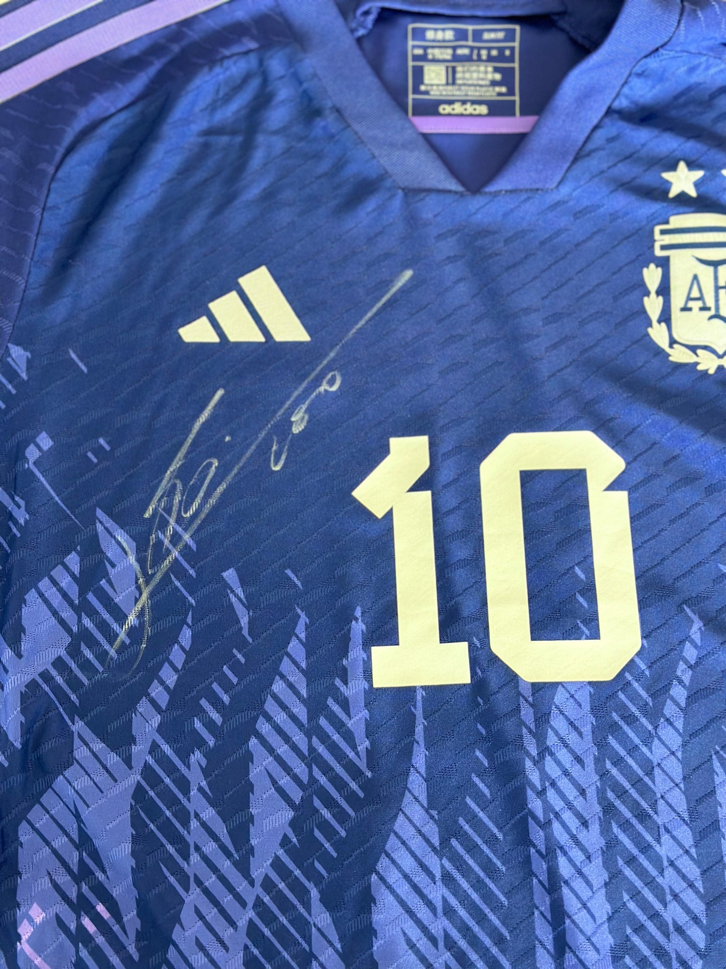 Lionel Messi Signed Player Issue Argentina Away Jersey