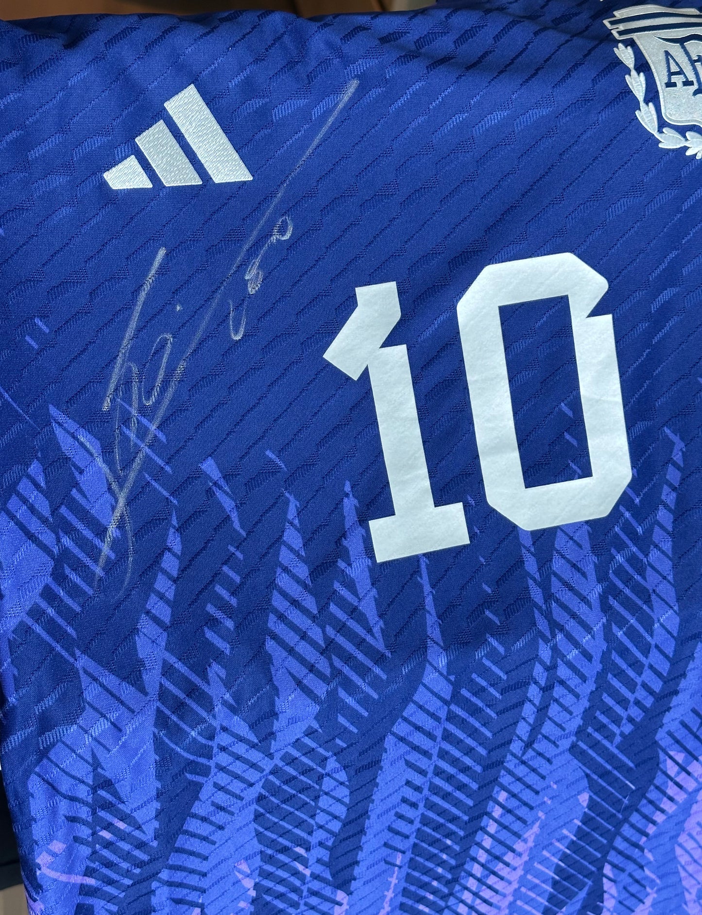 Lionel Messi Signed Player Issue Argentina Away Jersey
