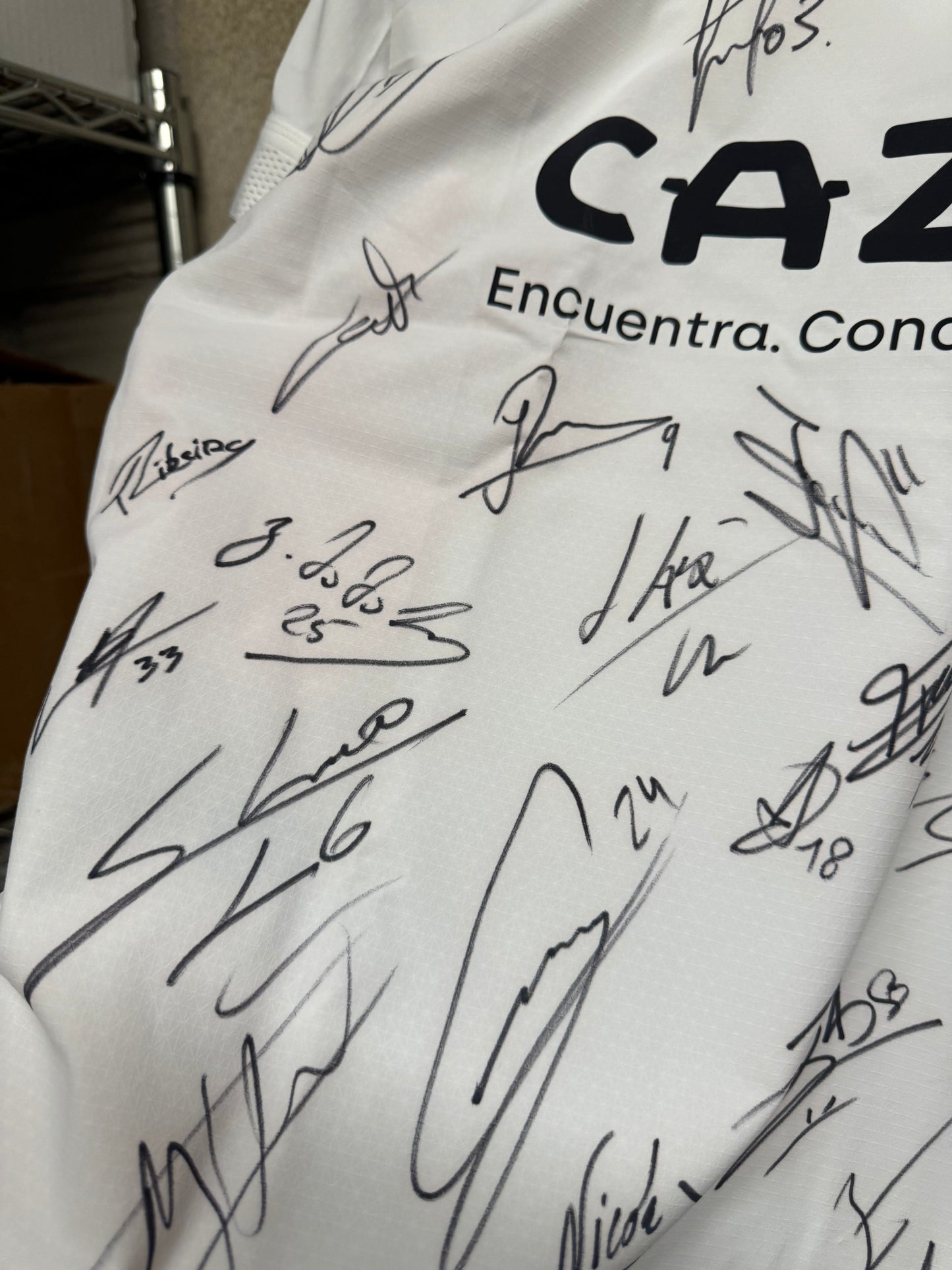 Valencia CF Team-Signed Jersey – MatchWornShirt Authenticated