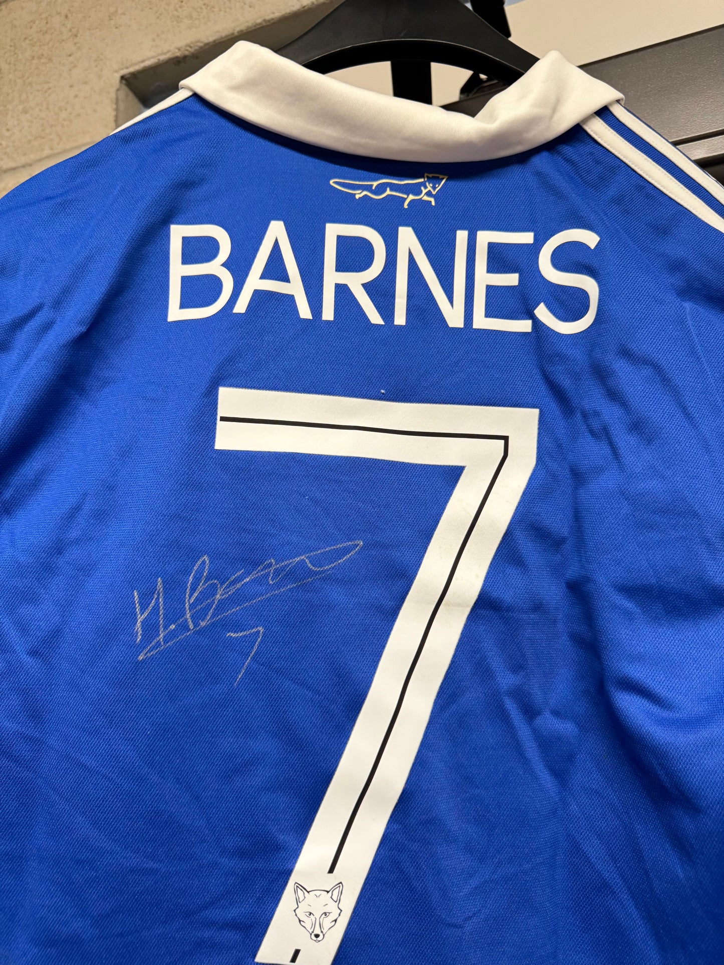 Harvey Barnes Signed Match-Worn Leicester City Jersey – Poppy Match Edition