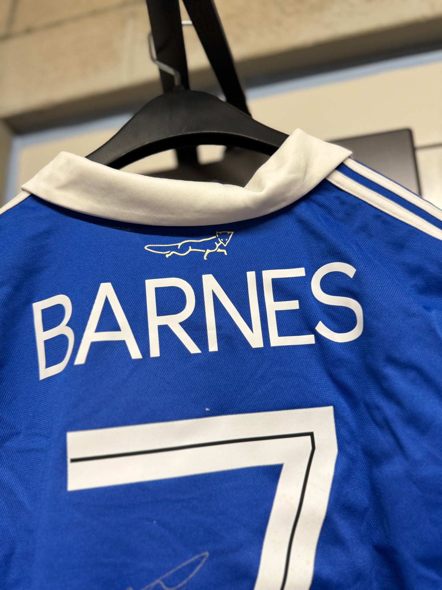 Harvey Barnes Signed Match-Worn Leicester City Jersey – Poppy Match Edition