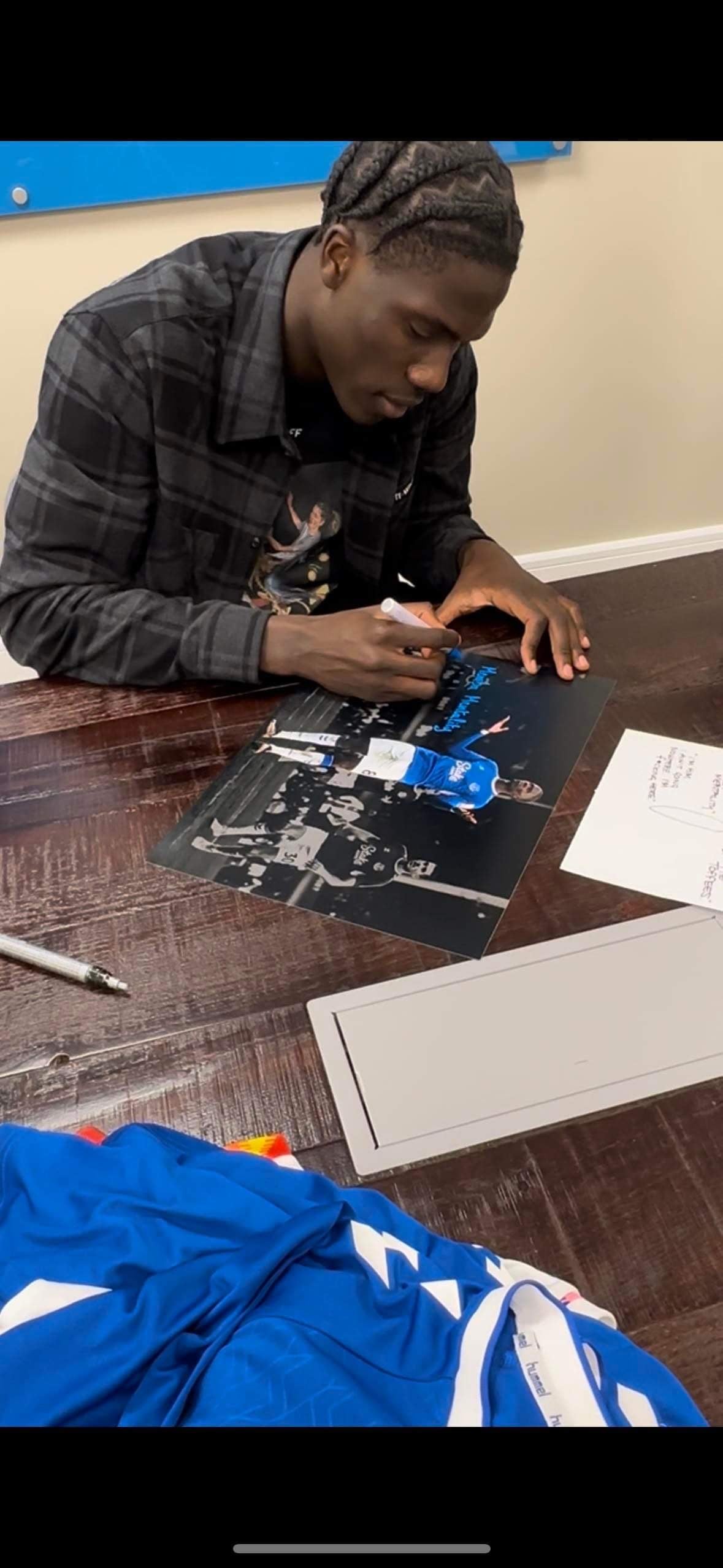Amadou Onana Signed & Multi-Inscribed 16x20 Everton “Mamba Mentality” Photo