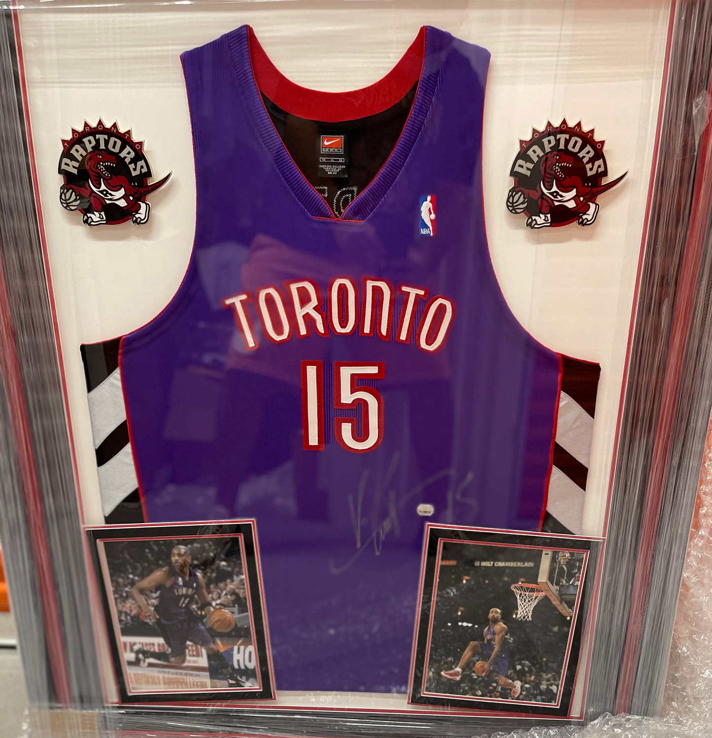 Vince Carter Signed and Framed Jersey