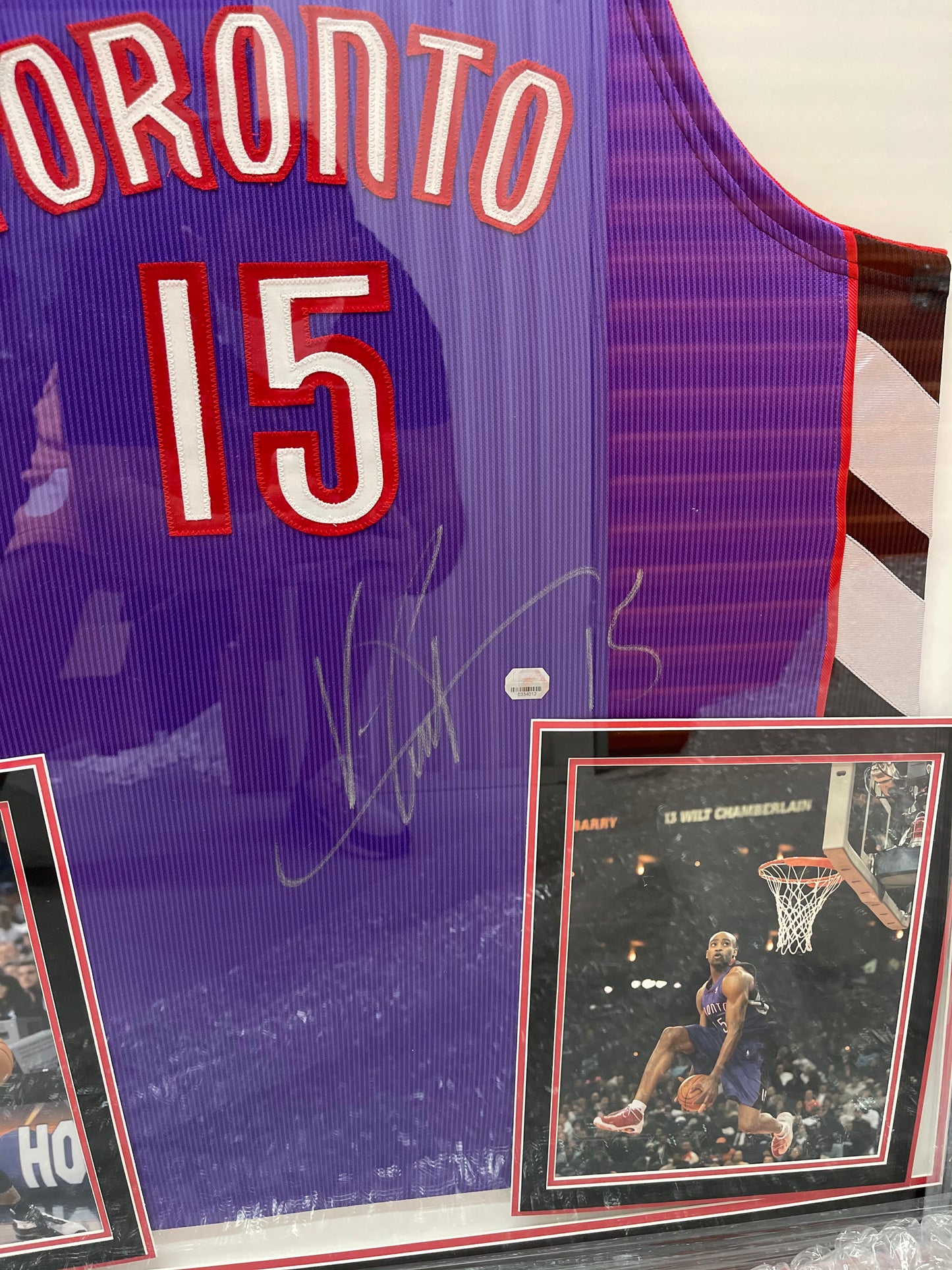 Vince Carter Signed and Framed Jersey