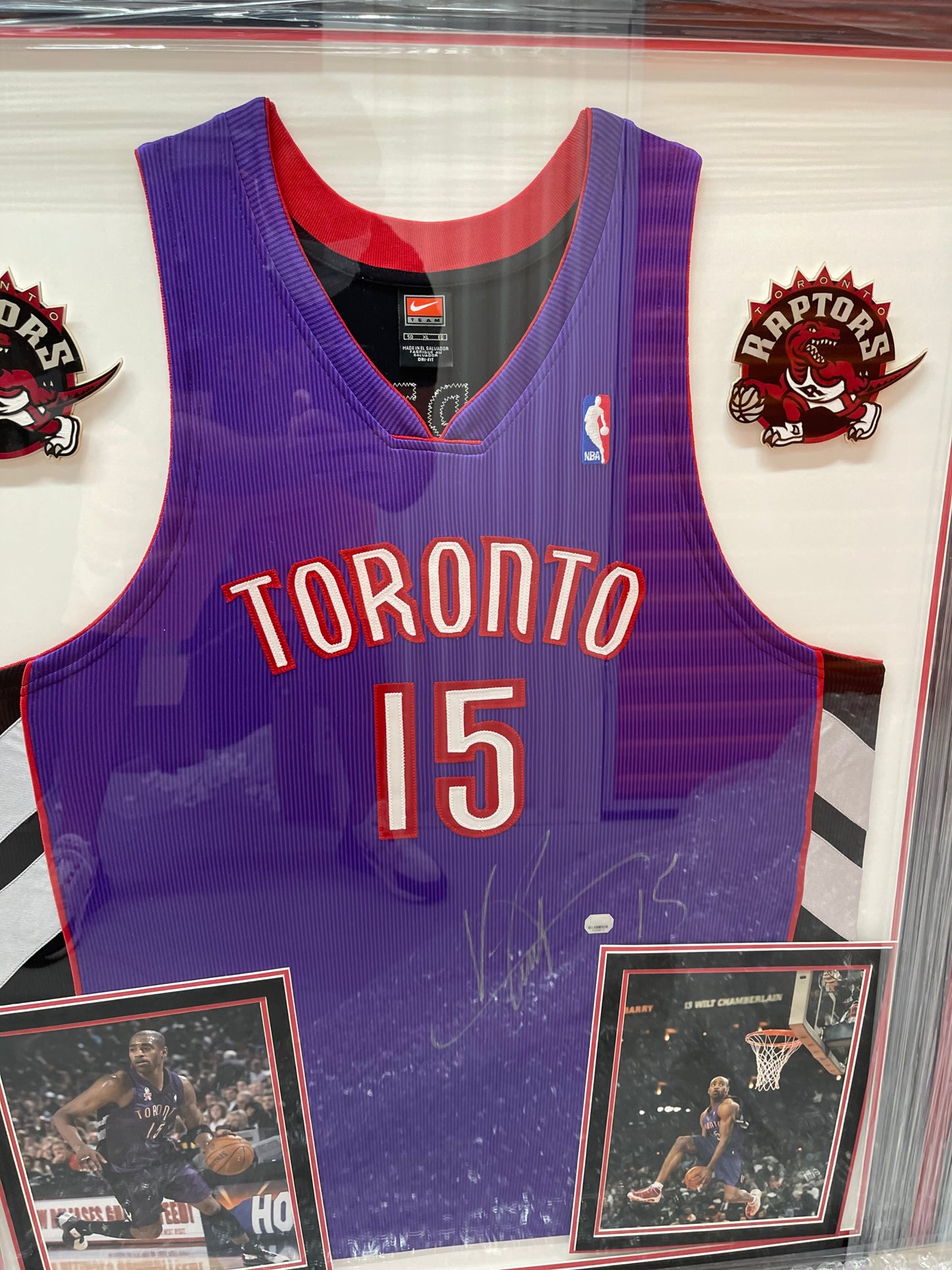 Vince Carter Signed and Framed Jersey