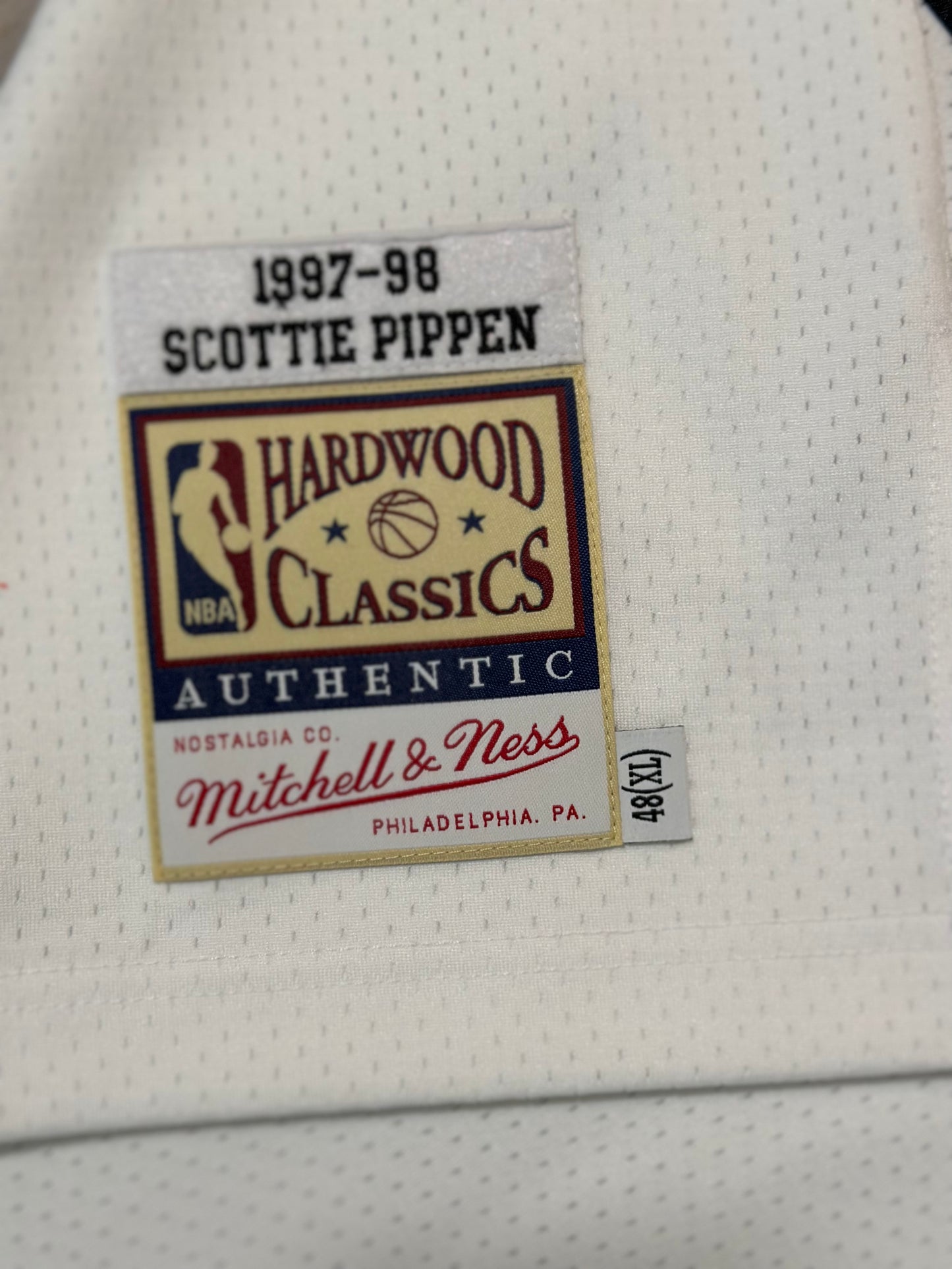 Scottie Pippen Signed and Inscribed White Authentic Bulls Jersey with 6 Inscriptions