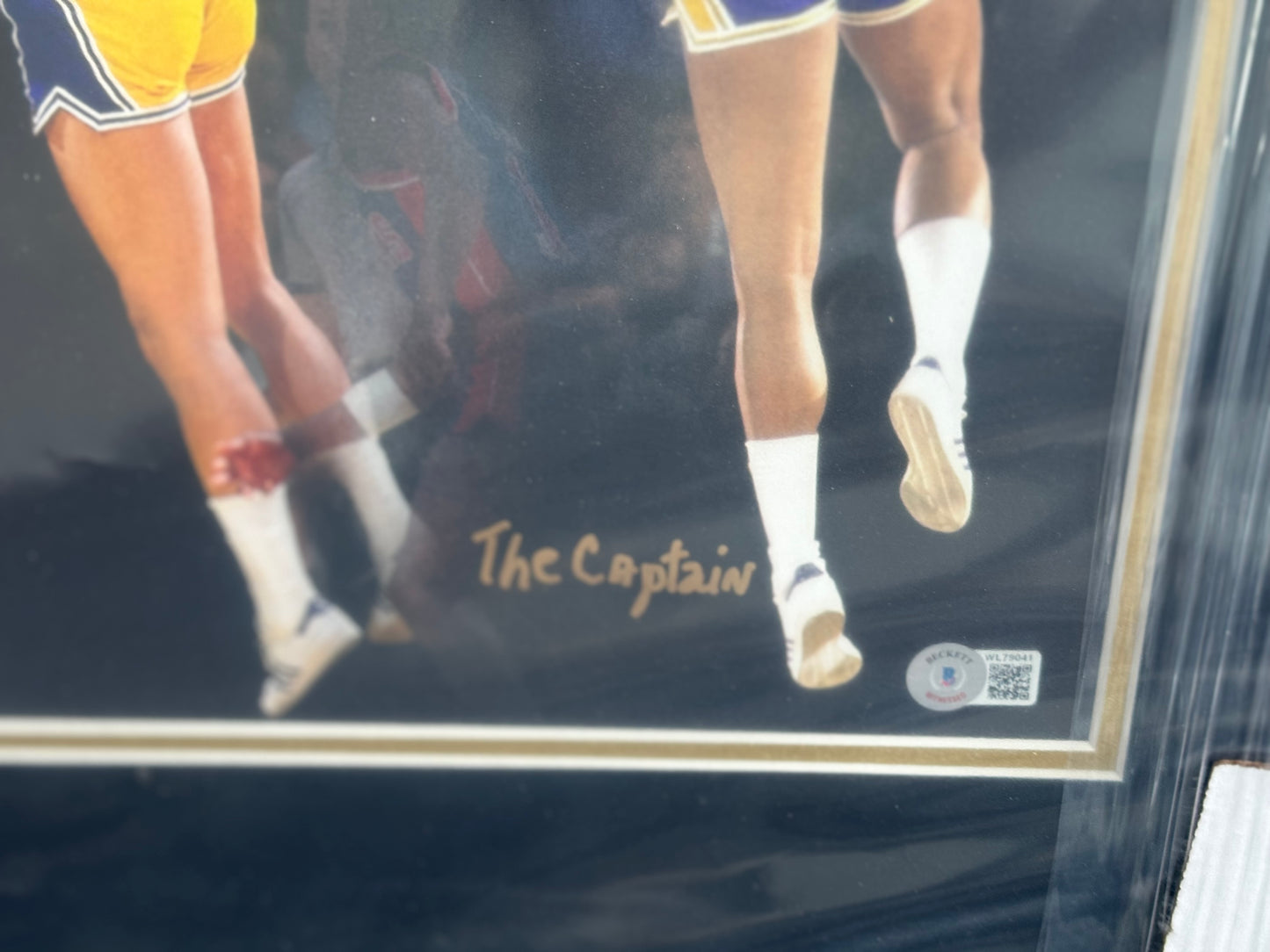 Kareem Abdul-Jabbar Signed 1-of-1 Career Tribute Photo (Framed + Beckett Authenticated)