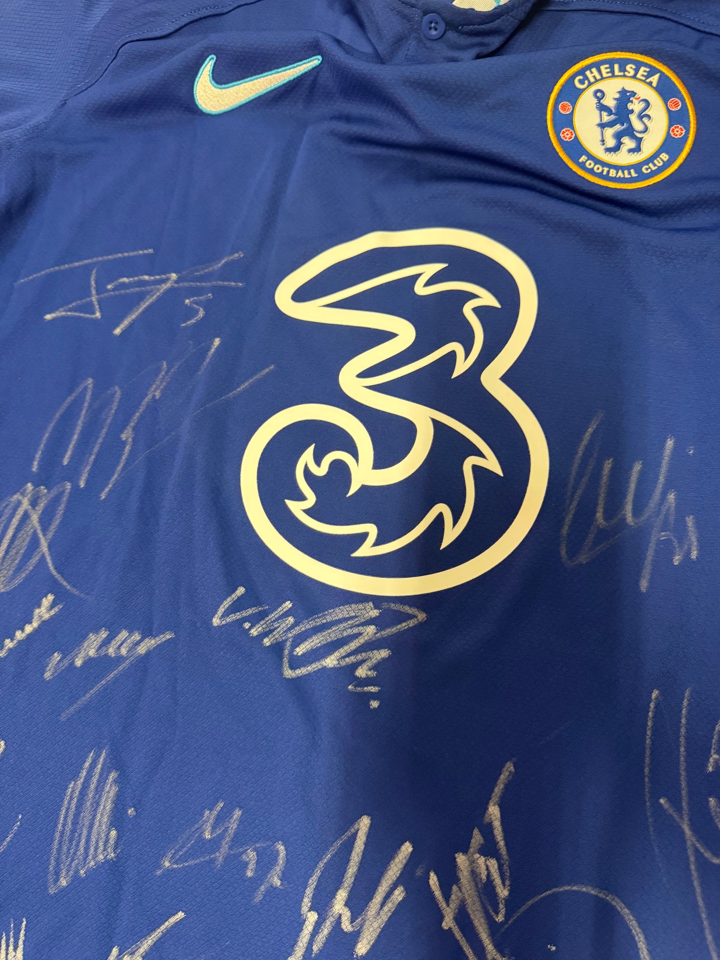 Chelsea FC Official Team-Signed 2022/23 with Club Certificate