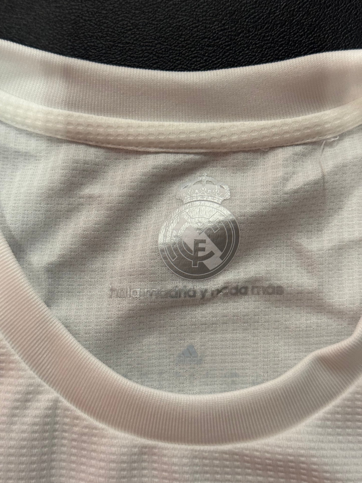Gareth Bale Autographed 2015/16 Real Madrid Jersey