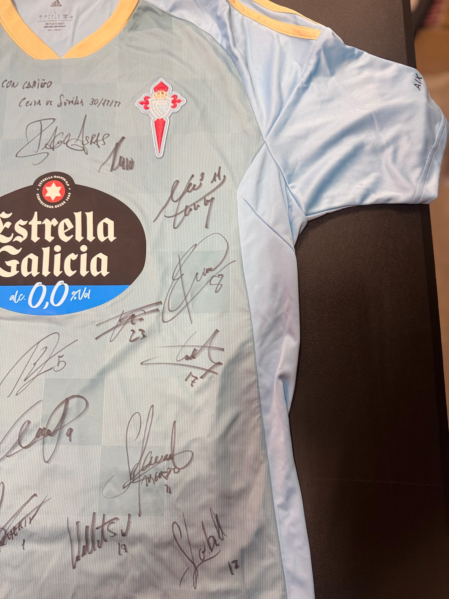 Celta de Vigo Squad Signed Jersey – Celta vs Sevilla (12/30/2022) | MatchWornShirt COA