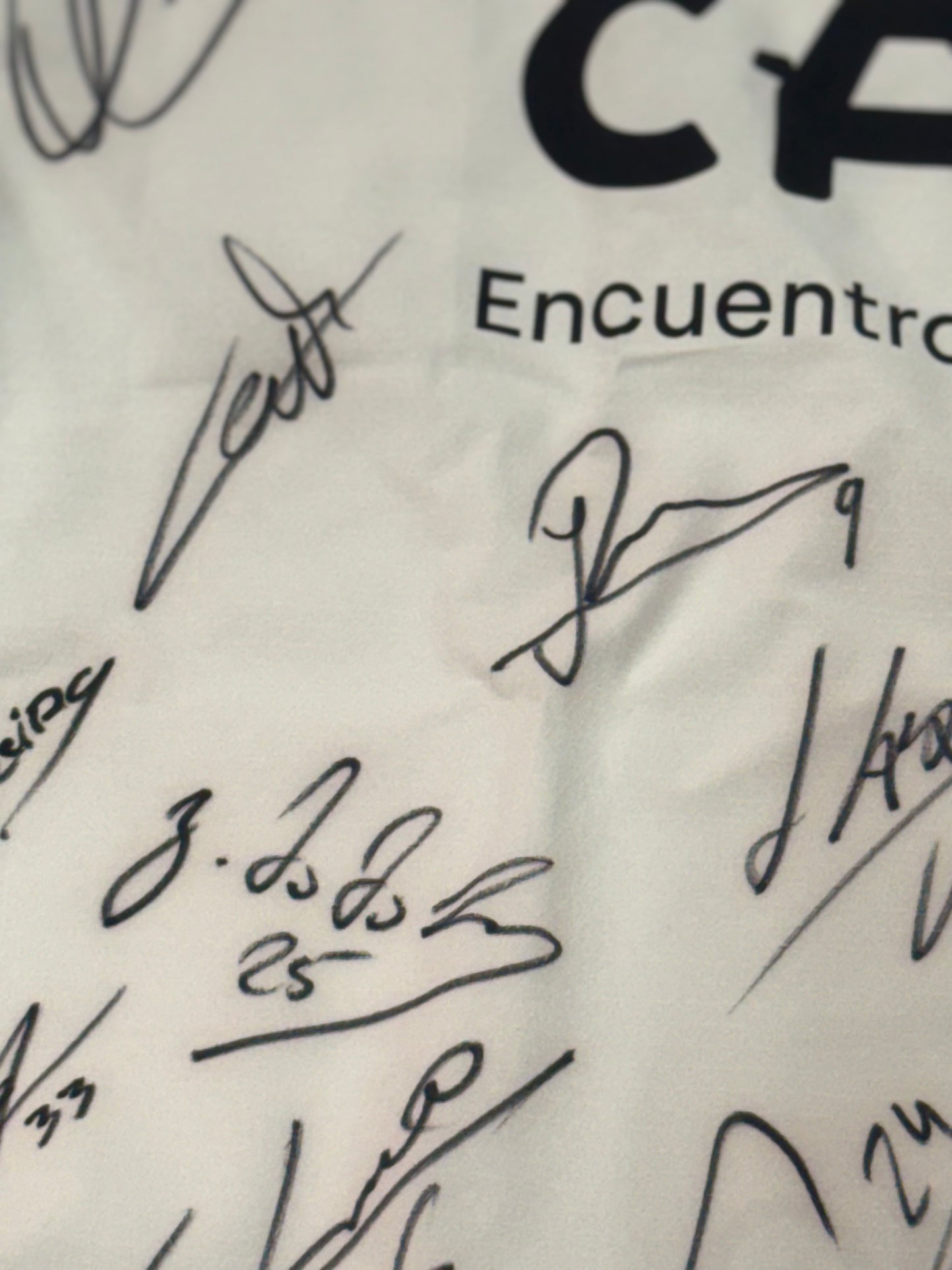Valencia CF 2022/23 Squad Signed Jersey