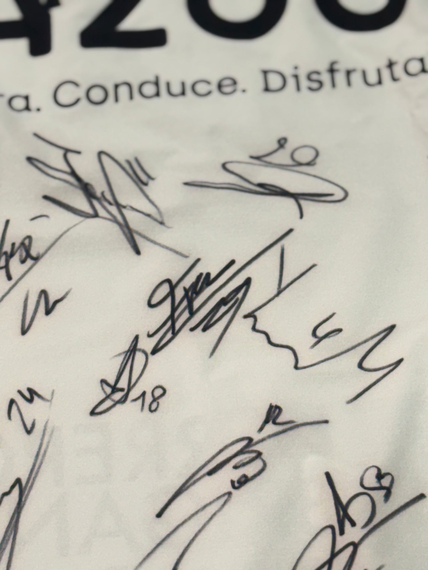 Valencia CF 2022/23 Squad Signed Jersey