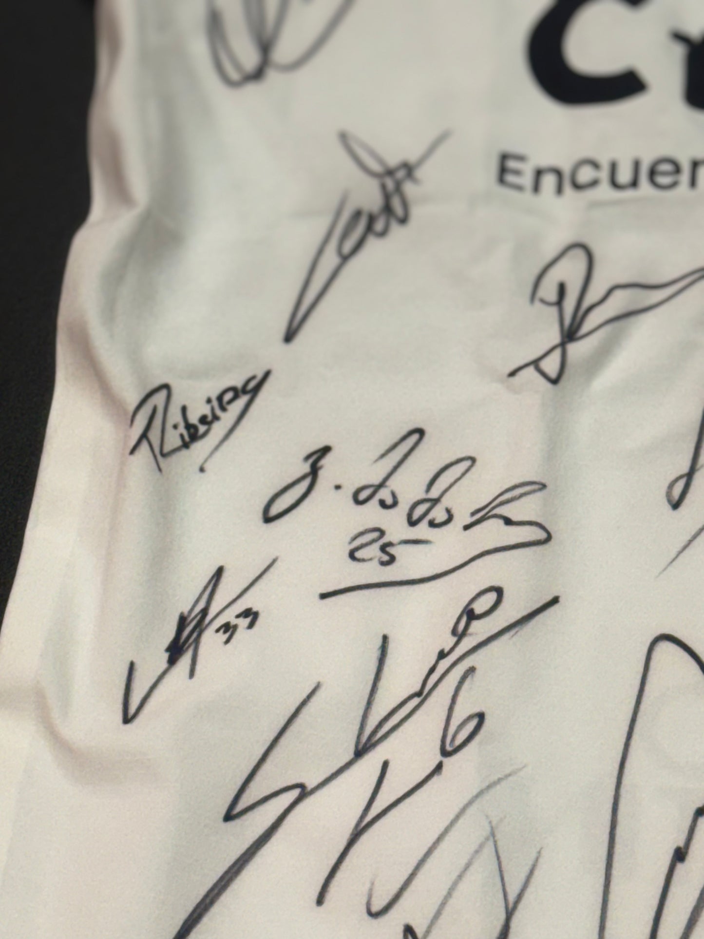 Valencia CF 2022/23 Squad Signed Jersey
