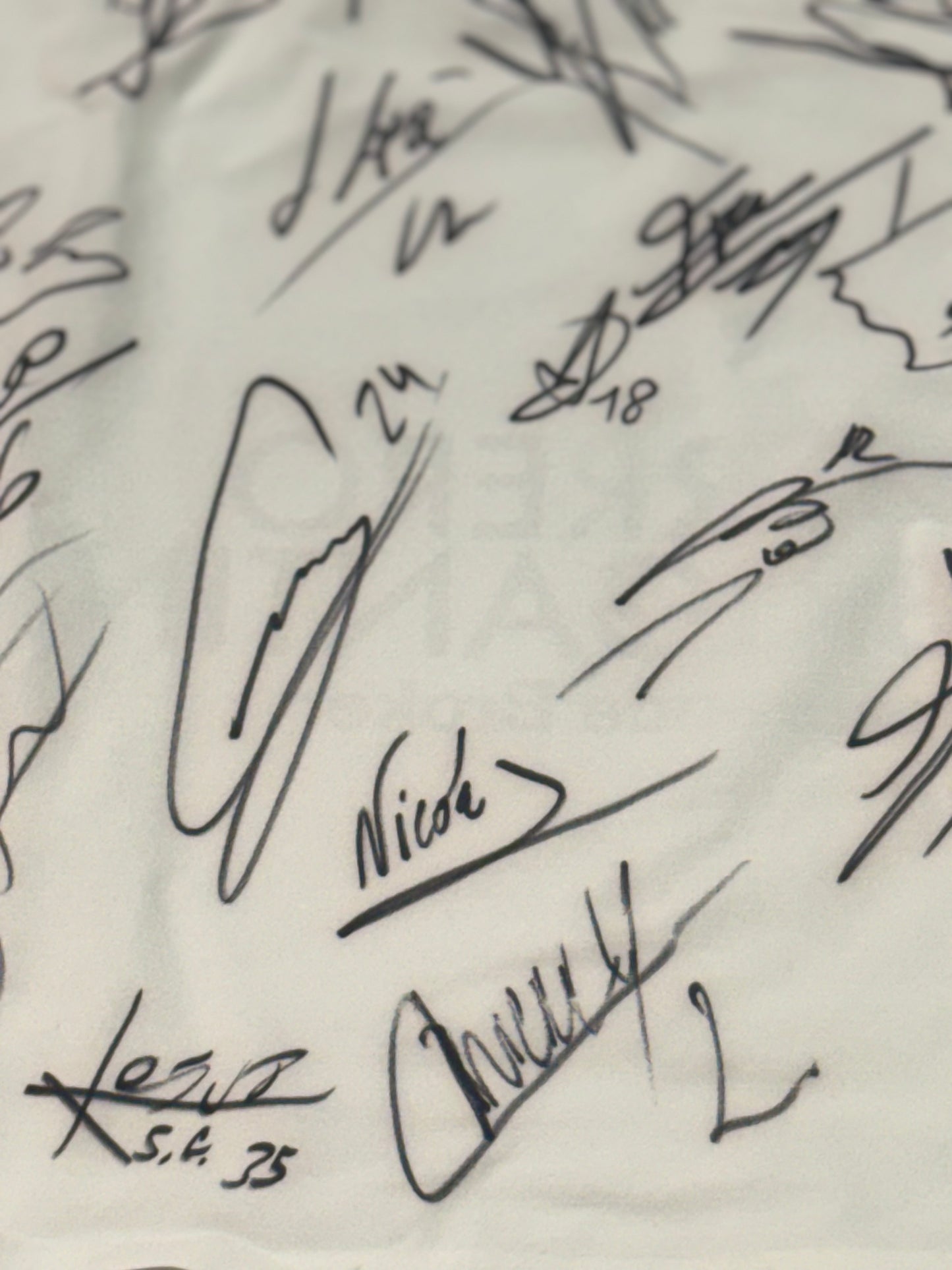 Valencia CF 2022/23 Squad Signed Jersey
