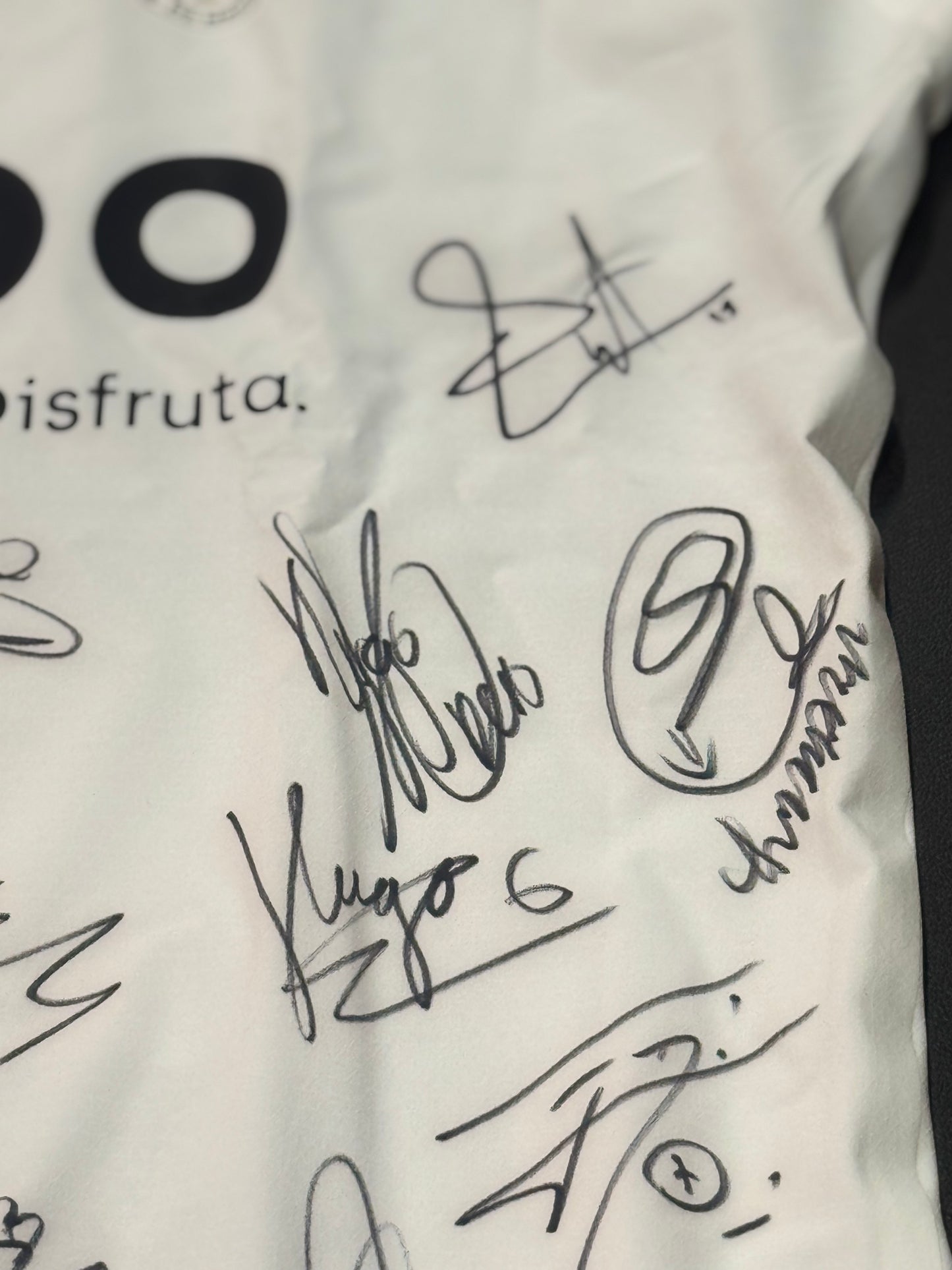 Valencia CF 2022/23 Squad Signed Jersey