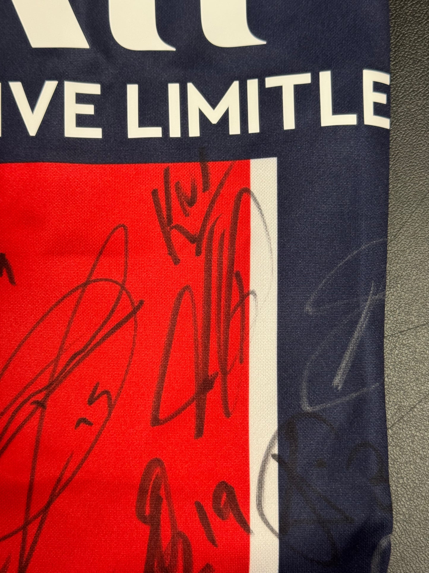 PSG 2020/21 Squad Signed Jersey – Includes Kylian Mbappé