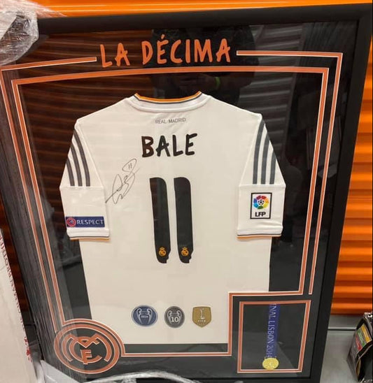 Gareth Bale Signed and Framed 2013/14 Real Madrid Jersey