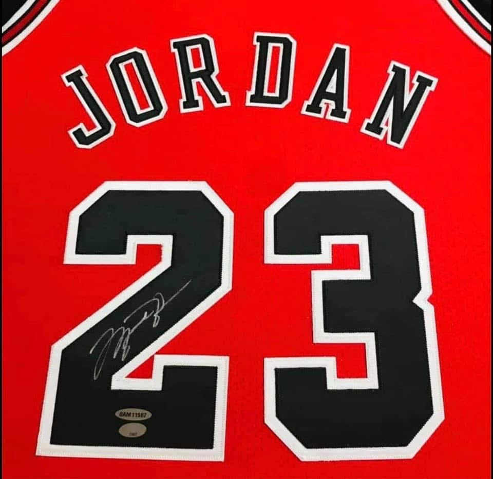 Michael Jordan Signed and Framed Bulls Jersey