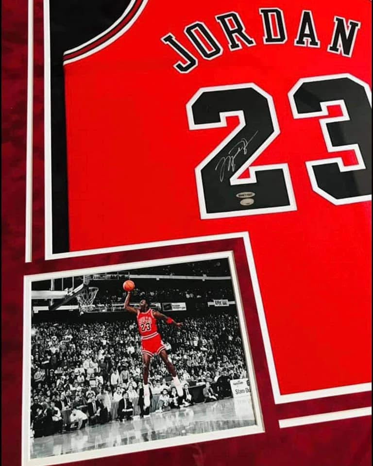 Michael Jordan Signed and Framed Bulls Jersey