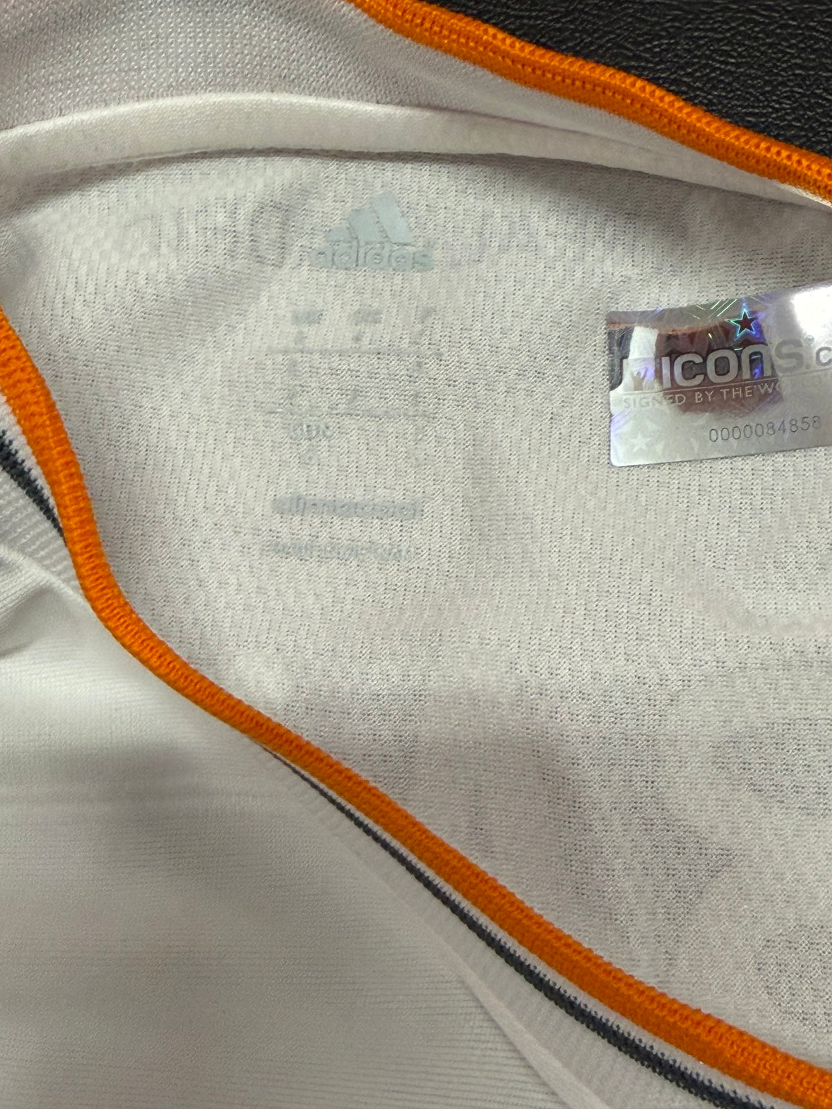 Gareth Bale Signed 2013/14 Champions League Final Player Issue Kit with Inscription