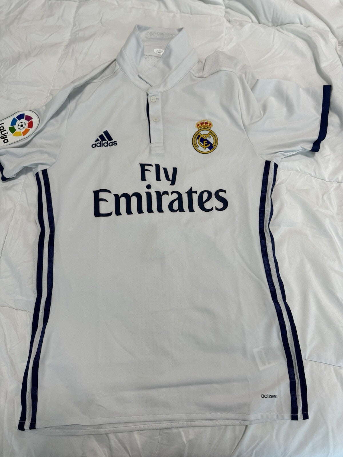 Luka Modrić Signed Real Madrid Jersey – 2016/17 Player Issue