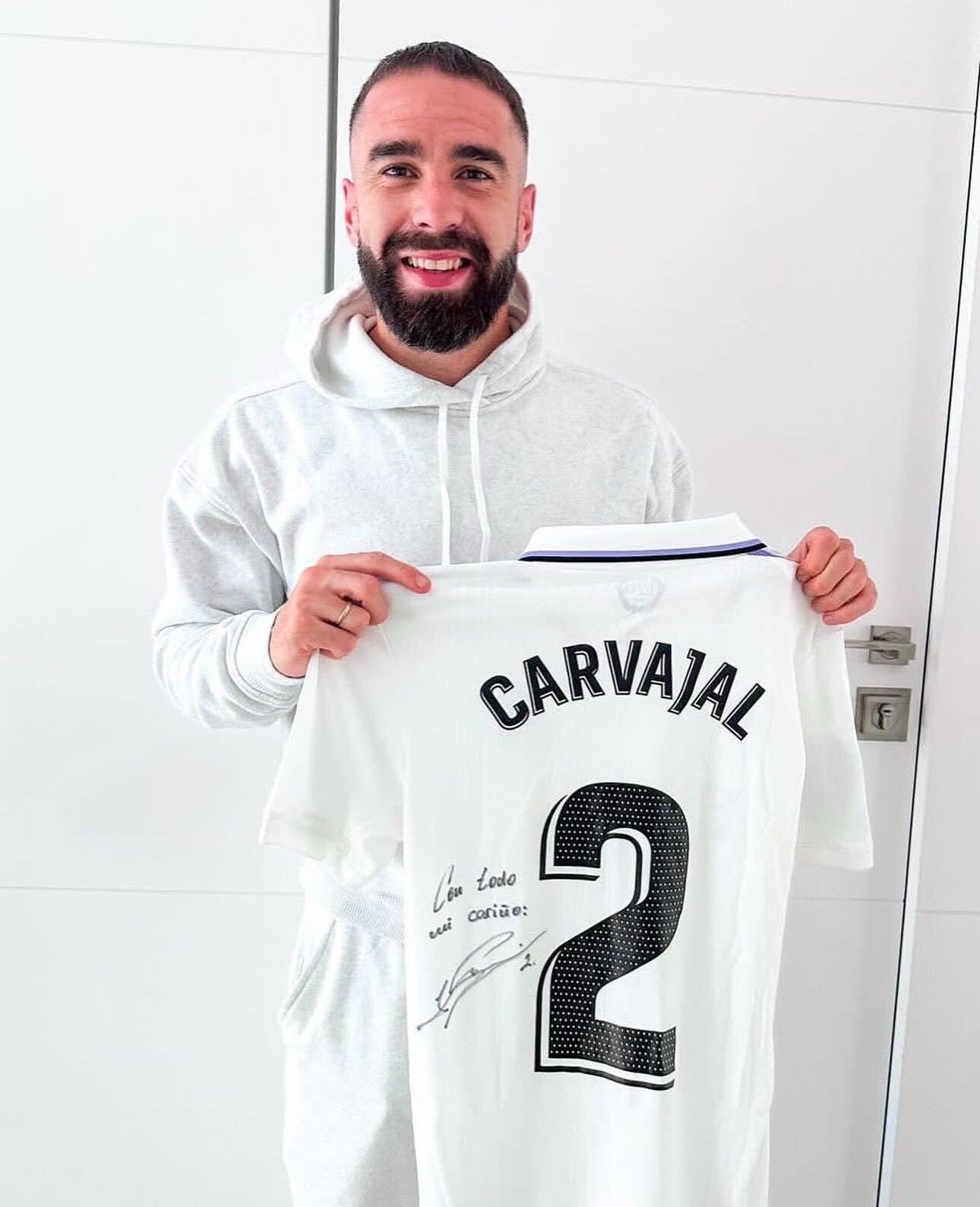 Dani Carvajal Signed 2022/23 Real Madrid Player Issue