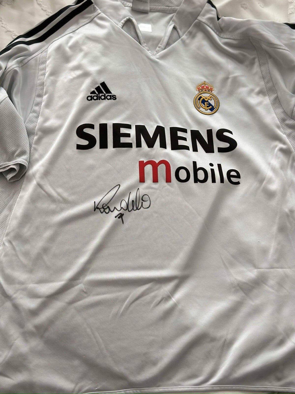 Ronaldo Nazario front signed Real Madrid jersey with Icons certificate