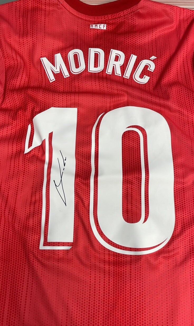Luka Modric Match-Issued Signed Real Madrid 2018/19 Third Shirt w/ ICONS COA